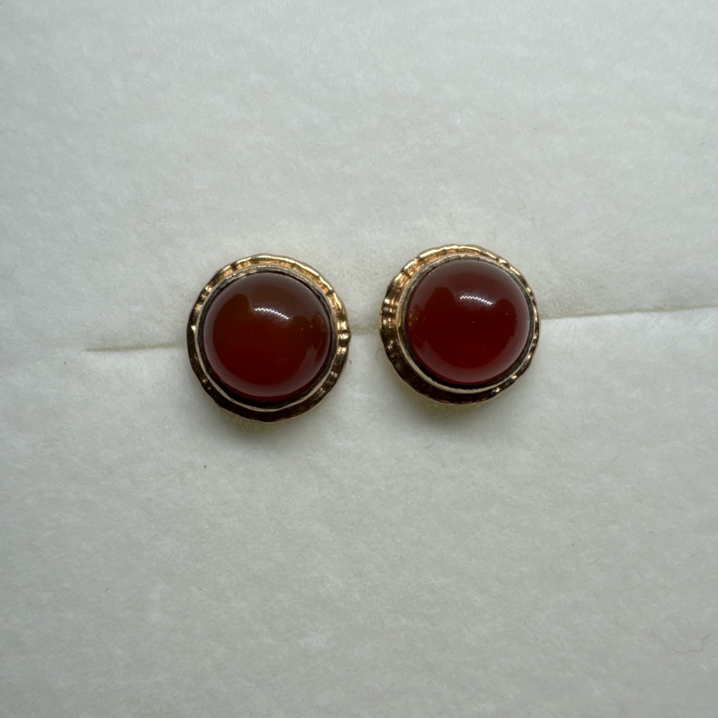 Vintage 10k Yellow Gold Cabochon Carnelian Stud Earrings 3 Grams Beautiful